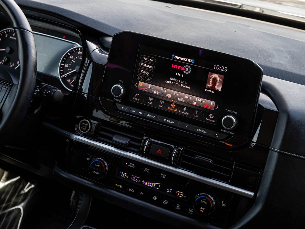 Used 2023 Nissan Pathfinder SV AWD/4WD image 21