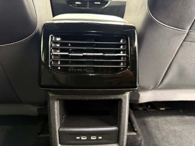 Used 2023 Volkswagen ID.4 Pro AWD/4WD image 26