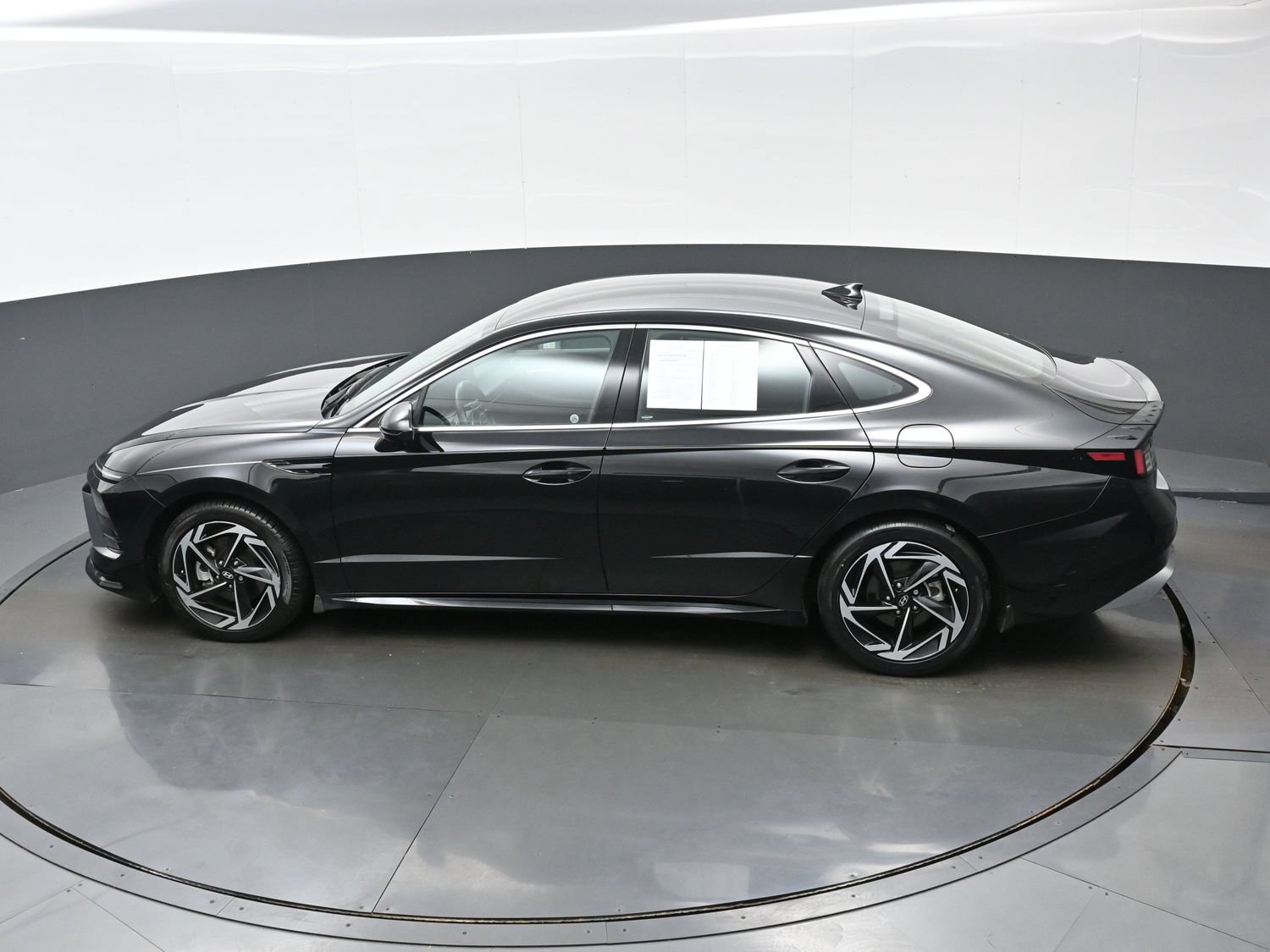 Certified 2026 Hyundai Sonata SEL AWD/4WD image 37