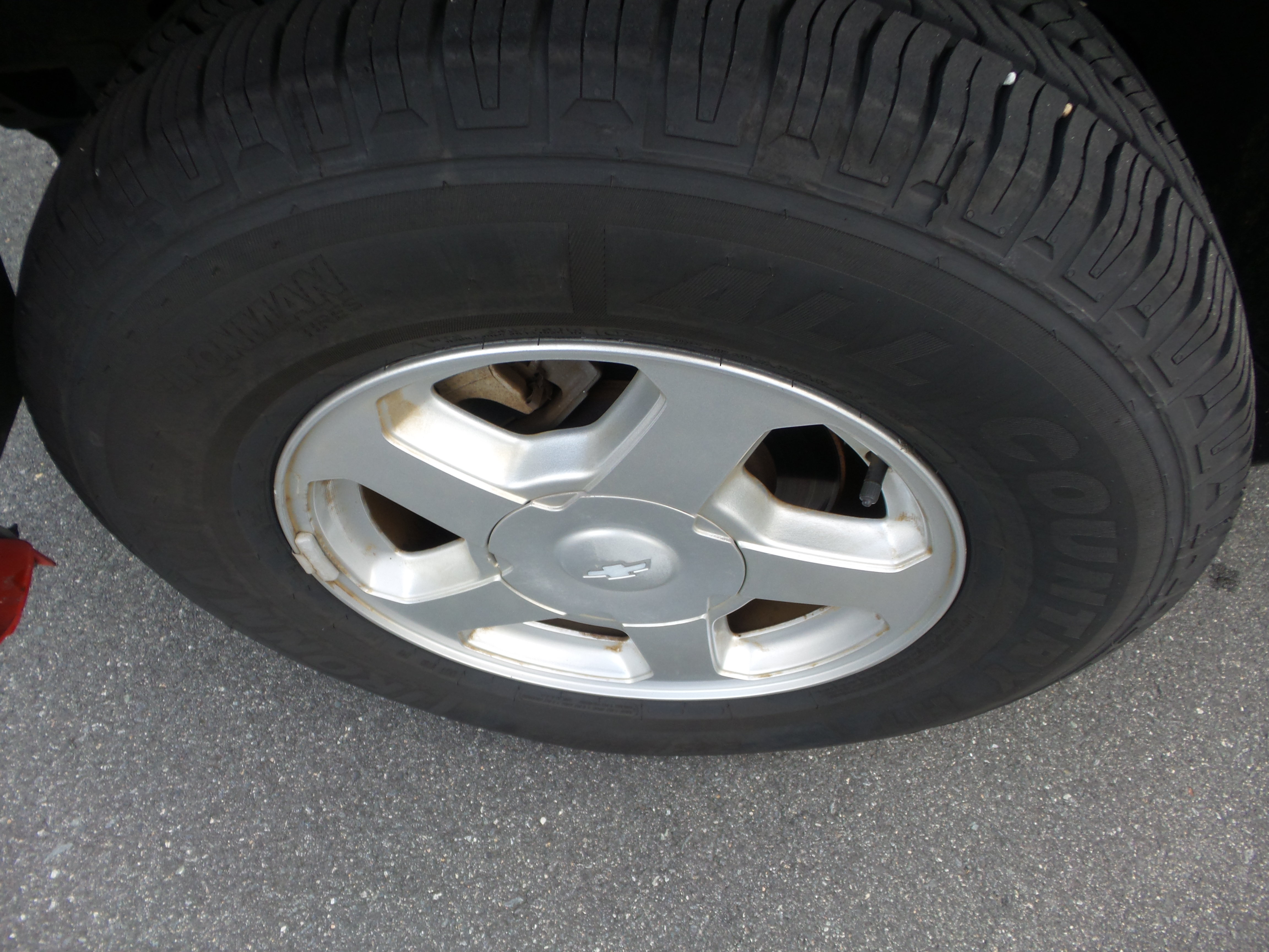 Used 2002 Chevrolet TrailBlazer LS w/ Preferred Equipment Group RWD image 48
