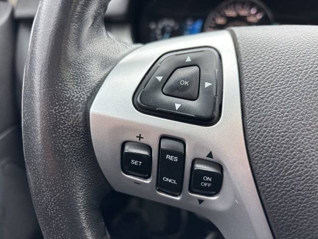 Used 2011 Ford Edge SEL w/ Canadian Comfort Pkg image 16