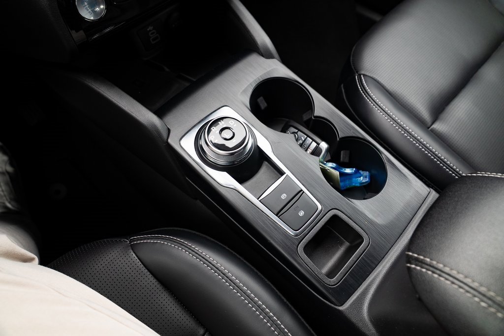 Used 2024 Ford Escape Platinum image 17