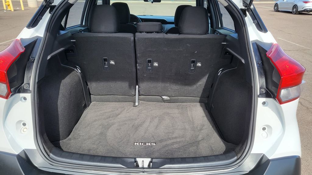 Used 2019 Nissan Kicks S image 13