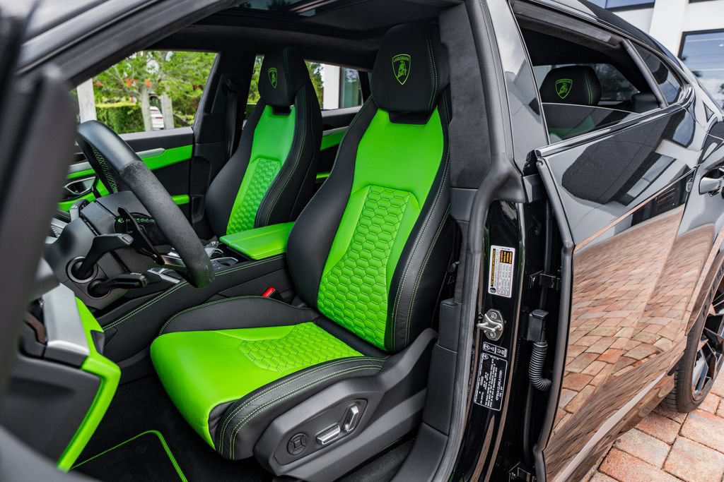 Used 2021 Lamborghini Urus AWD/4WD image 20