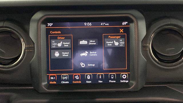 Used 2022 Jeep Wrangler Unlimited Sahara AWD/4WD image 29