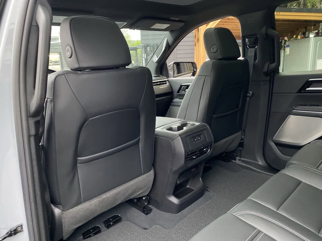 Used 2024 GMC Sierra EV Denali AWD/4WD image 15