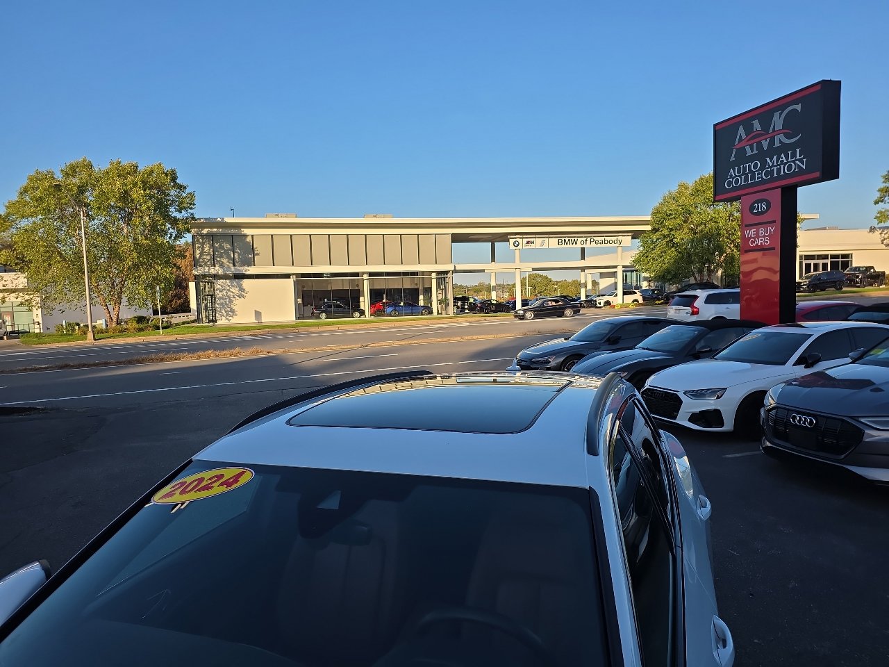 Used 2024 Audi Q8 e-tron Premium Plus w/ Premium Plus Package image 31