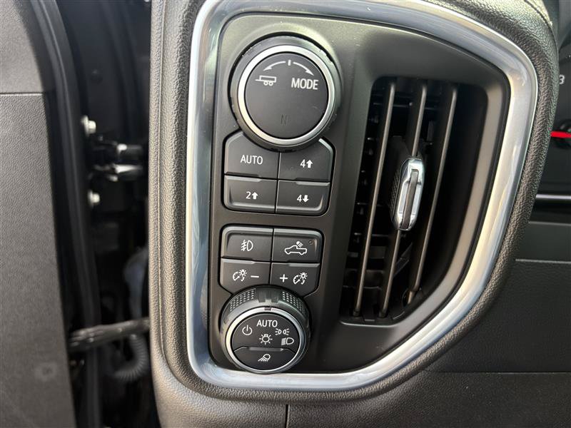 Used 2022 Chevrolet Silverado 3500 LTZ w/ LTZ Plus Package AWD/4WD image 23