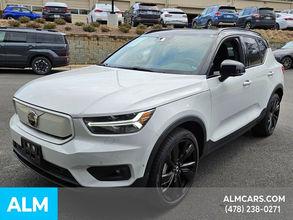 Used 2022 Volvo XC40 P8 Recharge Ultimate image 1