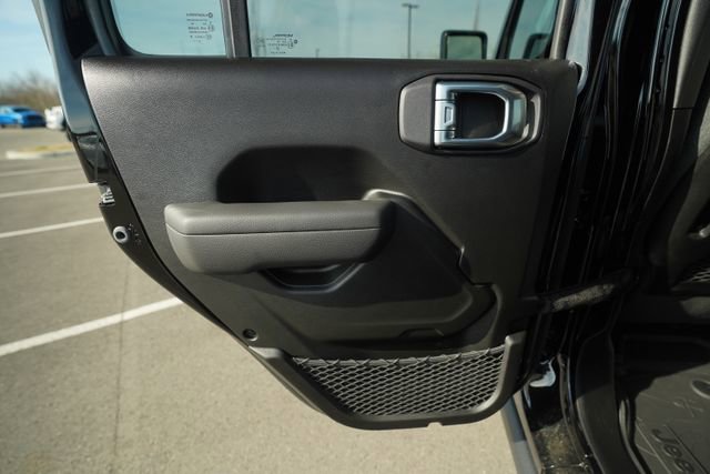 New 2026 Jeep Wrangler Unlimited Rubicon AWD/4WD image 14