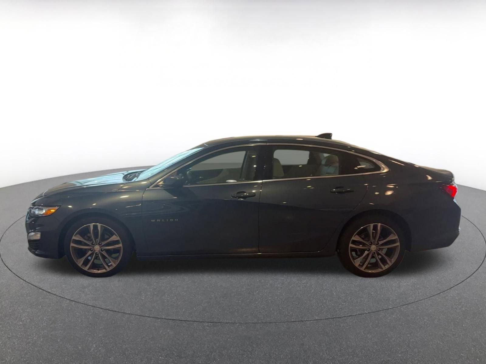 Used 2024 Chevrolet Malibu LT image 9