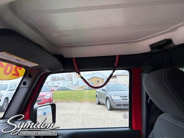 Used 2017 Jeep Wrangler Unlimited Sahara w/ Dual Top Group image 15