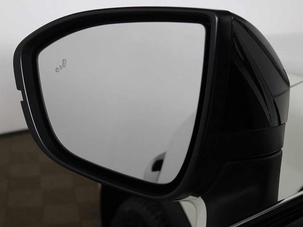 Used 2023 INFINITI QX60 Pure image 36