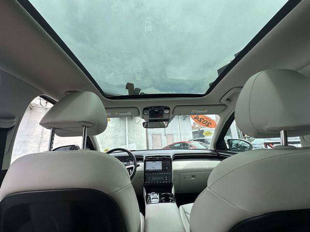 Used 2024 Hyundai Tucson Limited AWD/4WD image 18