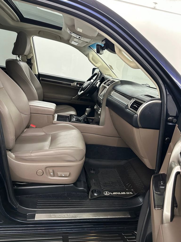 Used 2021 Lexus GX 460 Premium image 44