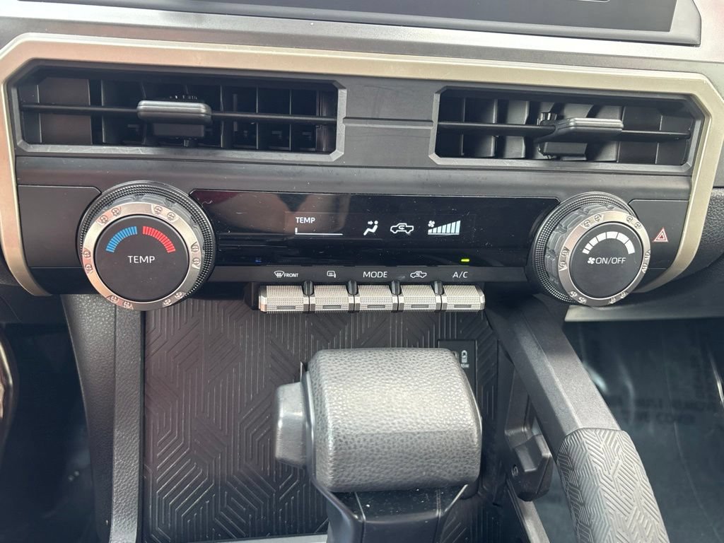Used 2024 Toyota Tacoma TRD Sport AWD/4WD image 14
