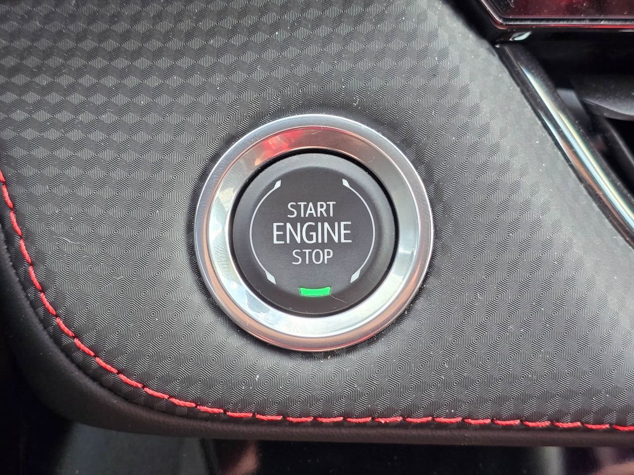 Used 2026 Chevrolet Equinox RS w/ LPO, Floor Liner Package AWD/4WD image 19