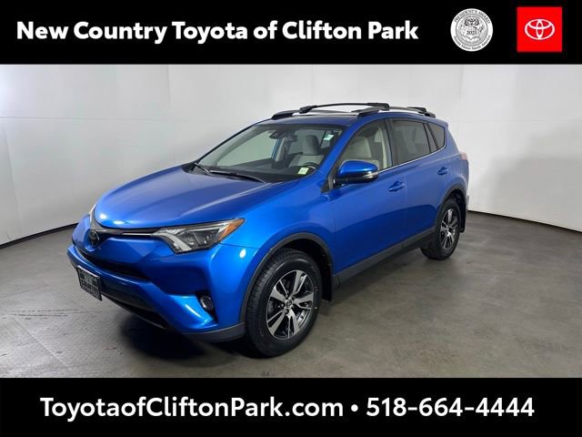 Used 2017 Toyota RAV4 XLE AWD/4WD image 7