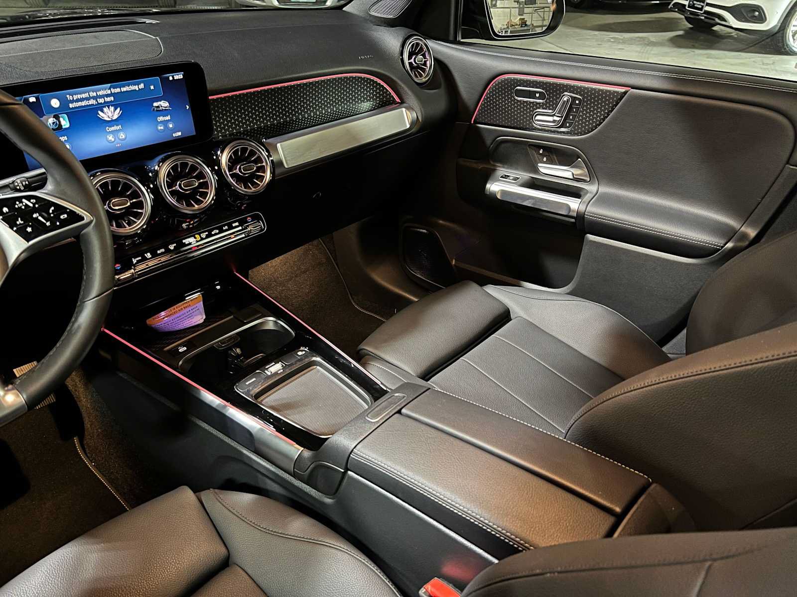Certified 2026 Mercedes-Benz GLB 250 4MATIC image 43