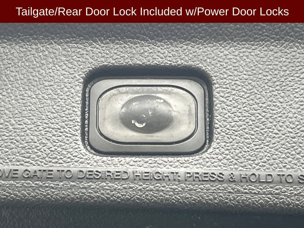 Used 2017 Ford Explorer XLT w/ Equipment Group 202A image 29