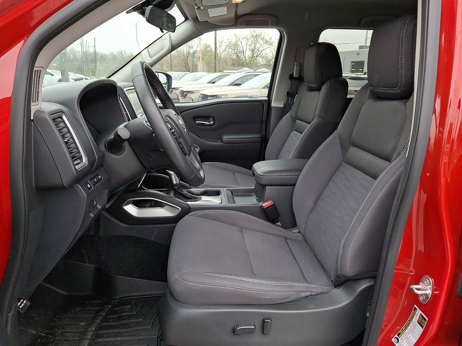 Used 2023 Nissan Frontier SV w/ SV Convenience Package image 14