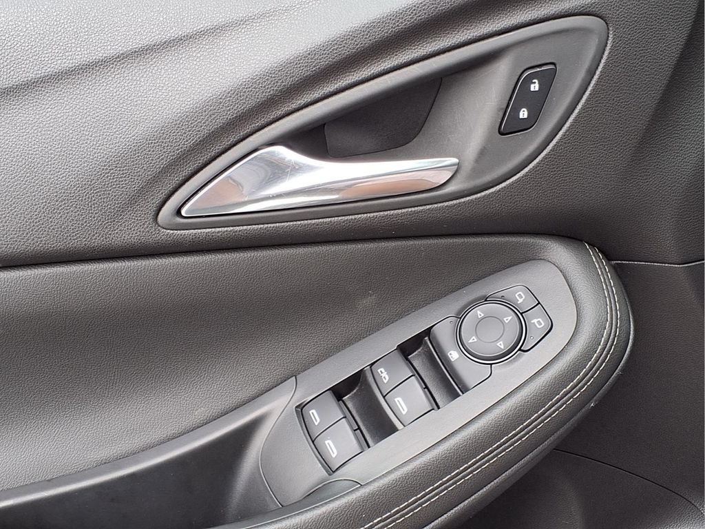 Used 2025 Buick Encore GX Preferred FWD image 20