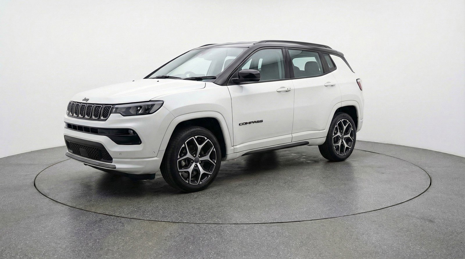 Used 2025 Jeep Compass Limited AWD/4WD image 3