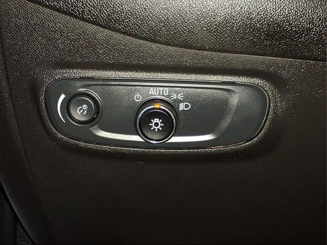 Used 2024 Chevrolet Equinox LS w/ LS Convenience Package image 16