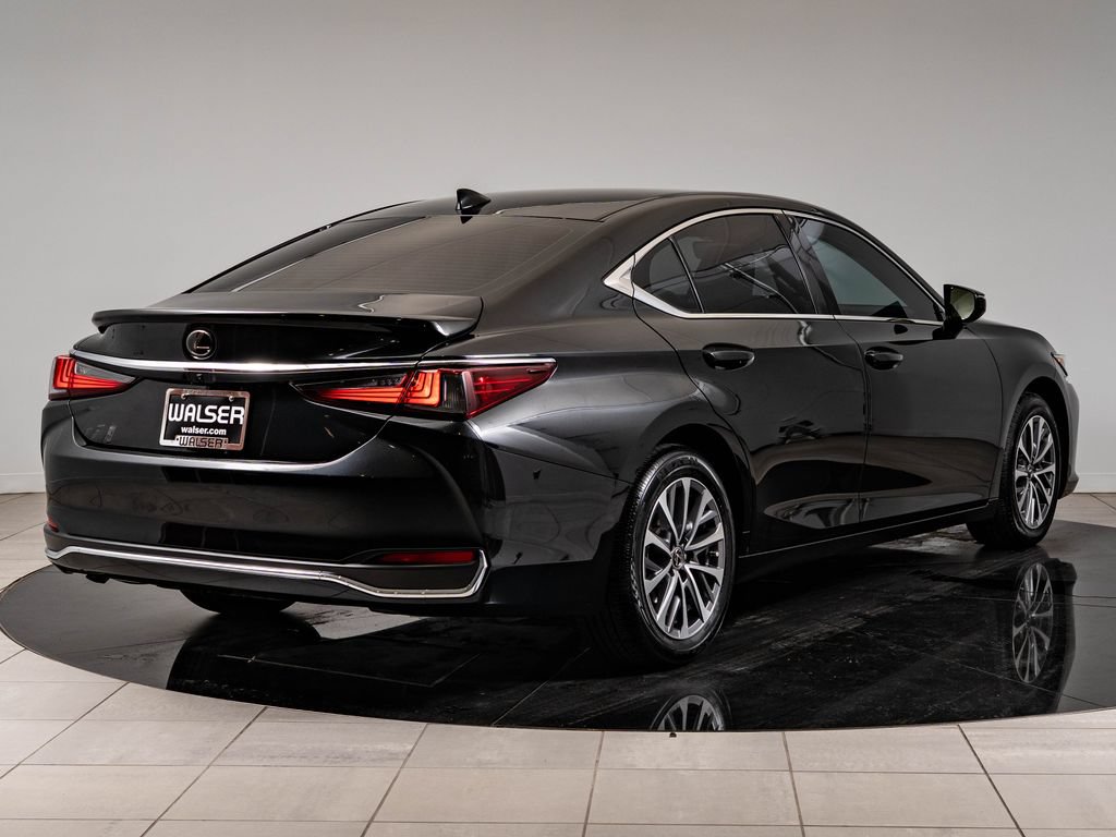 Used 2022 Lexus ES 300h w/ Accessory Package 2 FWD image 10