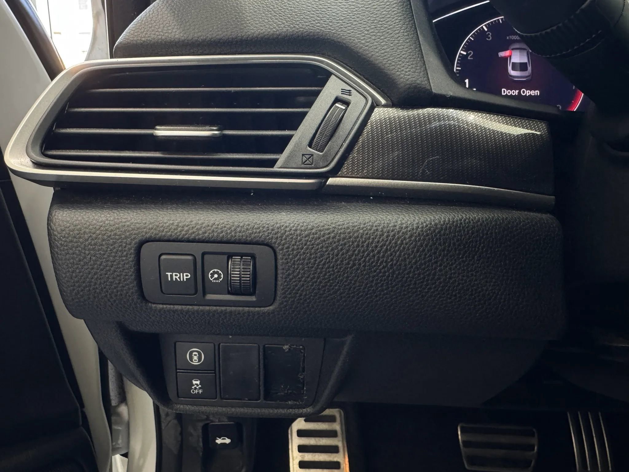 Used 2019 Honda Accord Sport image 14