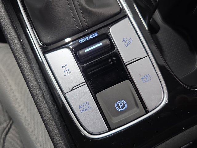 Certified 2026 Hyundai Santa Cruz SE AWD/4WD image 23