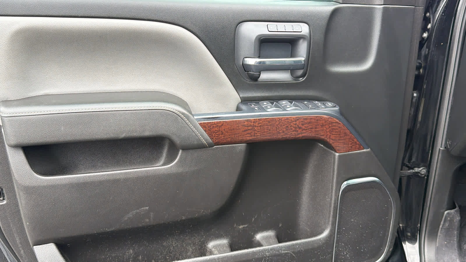 Used 2018 GMC Sierra 2500 SLT image 23