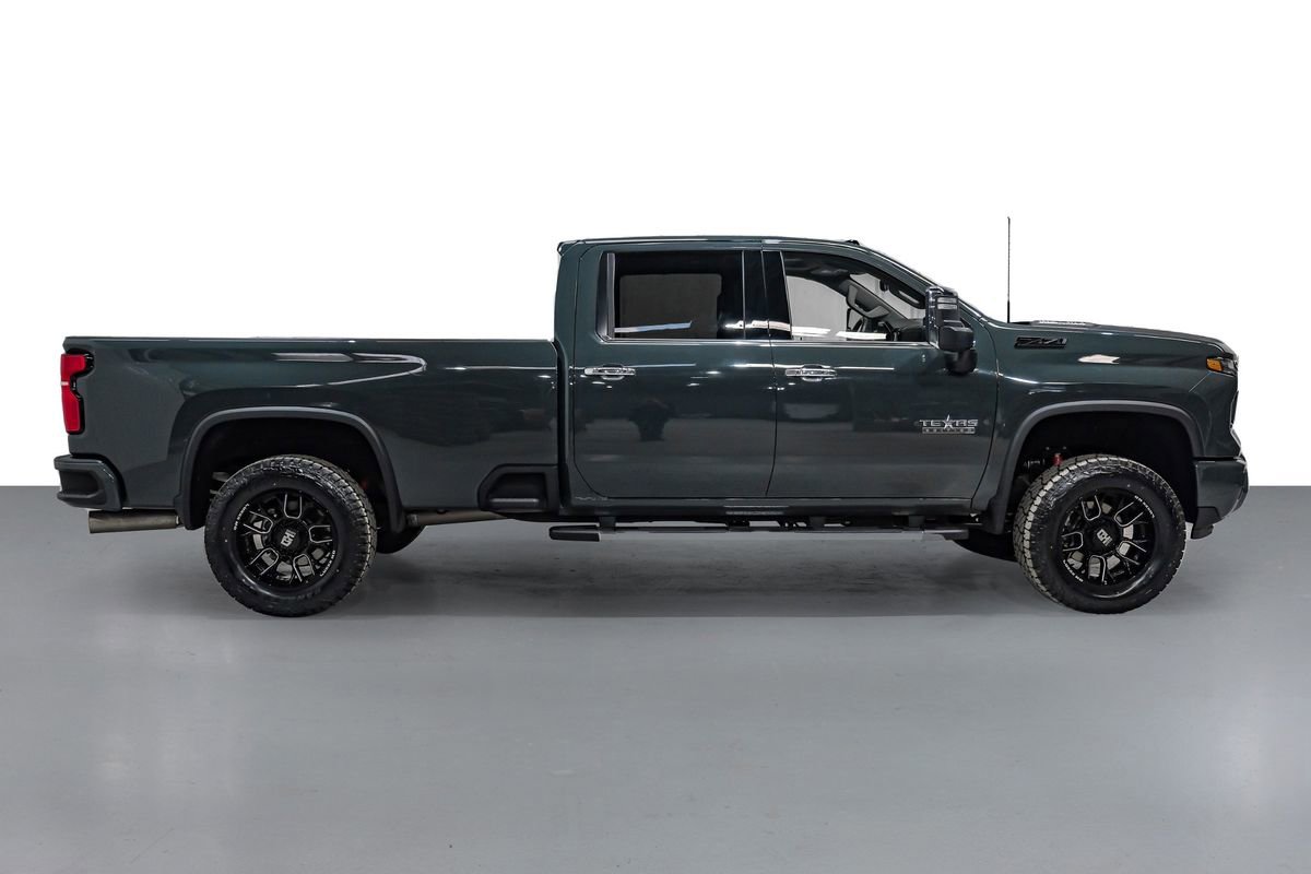 Used 2025 Chevrolet Silverado 2500 LTZ w/ LTZ Premium Texas Edition image 6