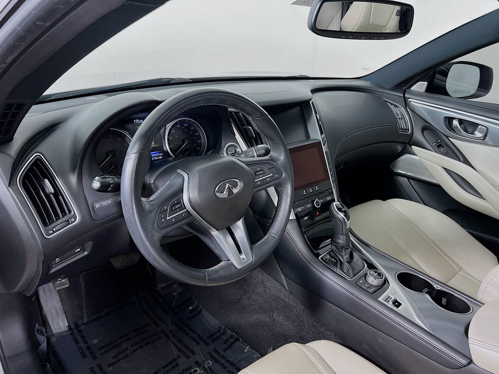 Used 2017 INFINITI Q60 w/ Cargo Package image 8