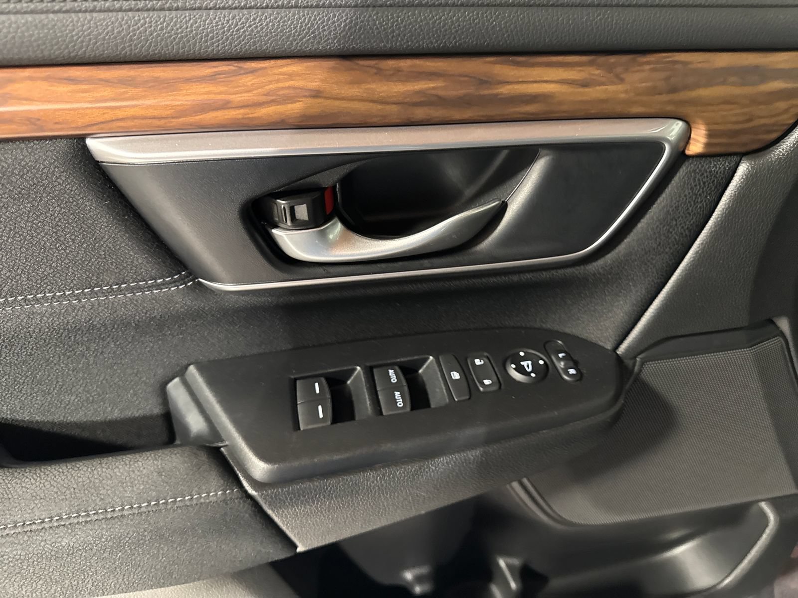 Used 2022 Honda CR-V EX image 15