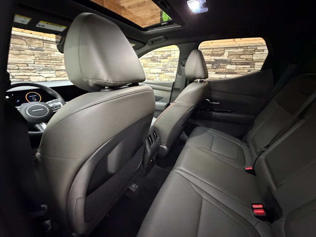 Certified 2025 Hyundai Santa Cruz Limited AWD/4WD image 26