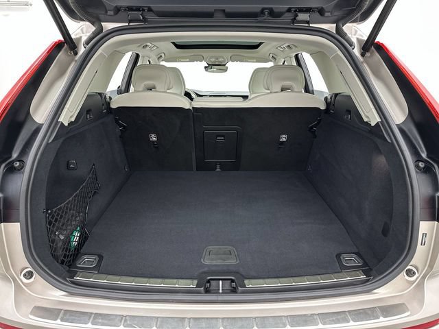 Used 2025 Volvo XC60 T8 Plus w/ Protection Package Premier AWD/4WD image 23