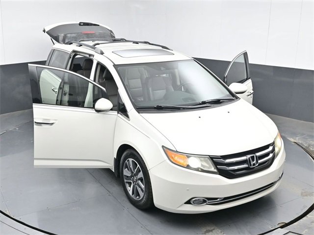Used 2016 Honda Odyssey Touring Elite image 52