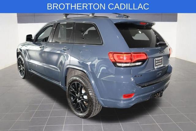 Used 2018 Jeep Grand Cherokee Altitude AWD/4WD image 3