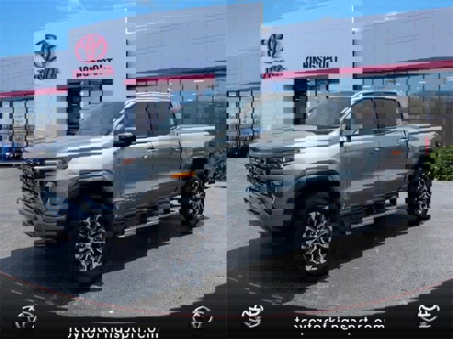 Used 2024 GMC Canyon Denali