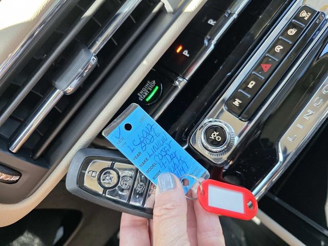 New 2026 Lincoln Corsair Premiere image 13