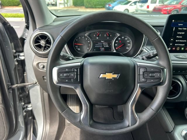 Used 2025 Chevrolet Blazer LT AWD/4WD image 20