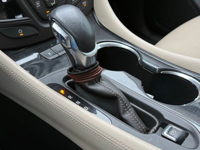 Used 2017 Buick Envision Essence AWD/4WD image 29