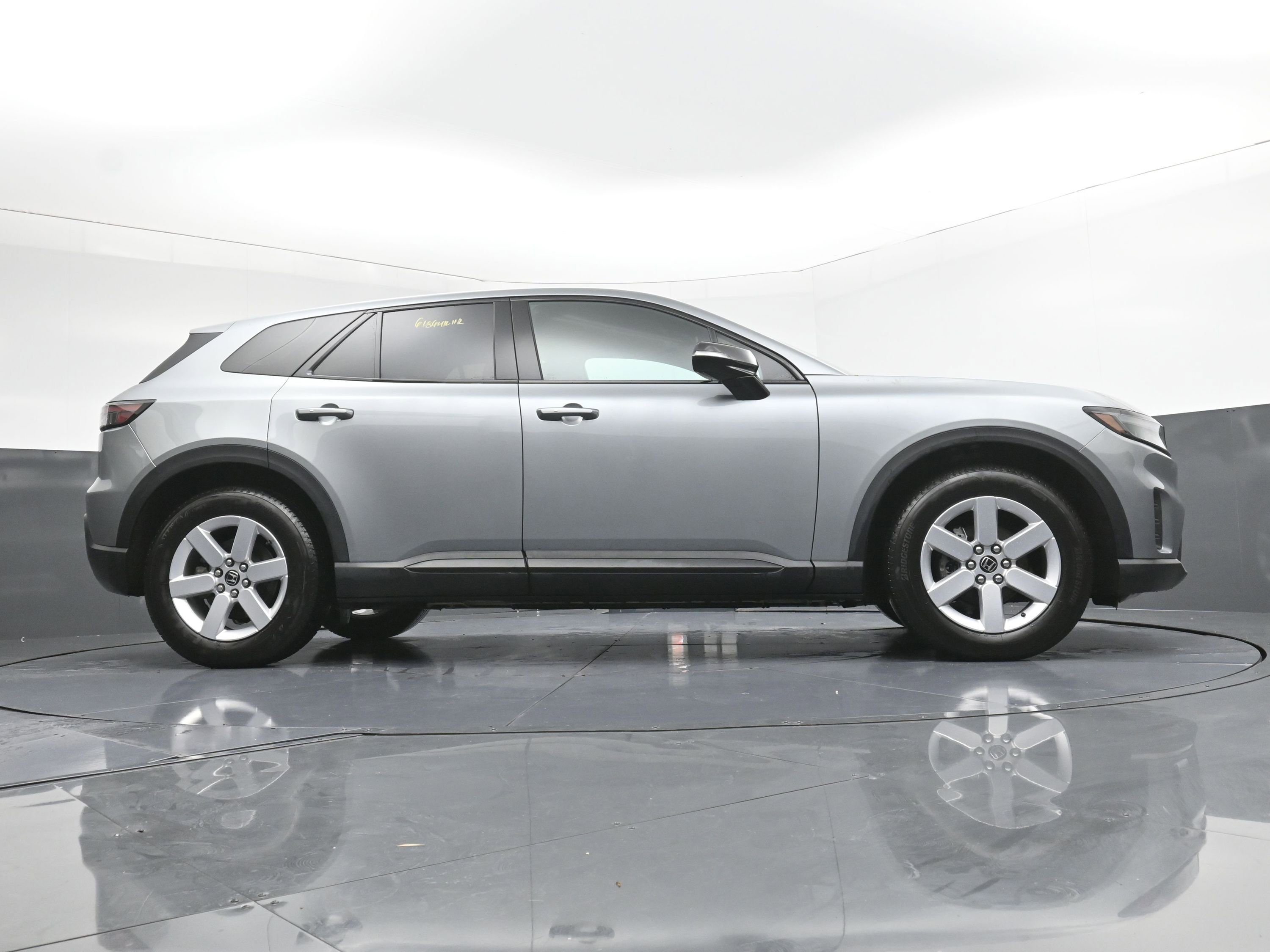 Used 2025 Honda Prologue EX image 32