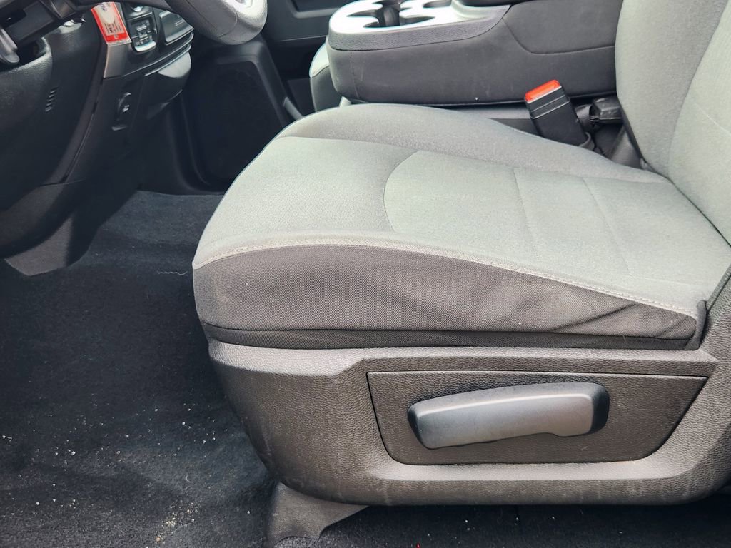 Used 2021 RAM 1500 Classic SLT image 23