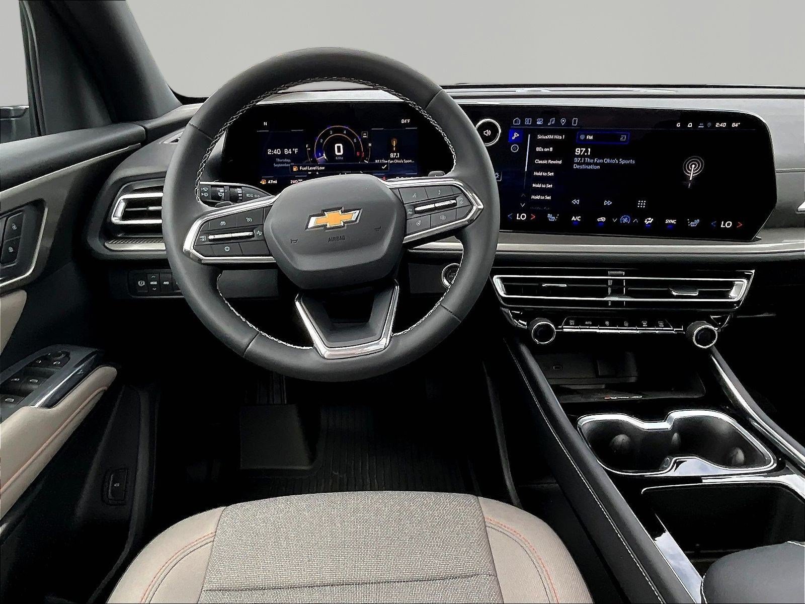 New 2027 Chevrolet Traverse LT w/ Sun and Wheel Package AWD/4WD image 9