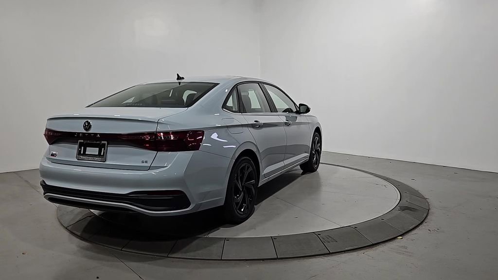New 2026 Volkswagen Jetta SE image 5