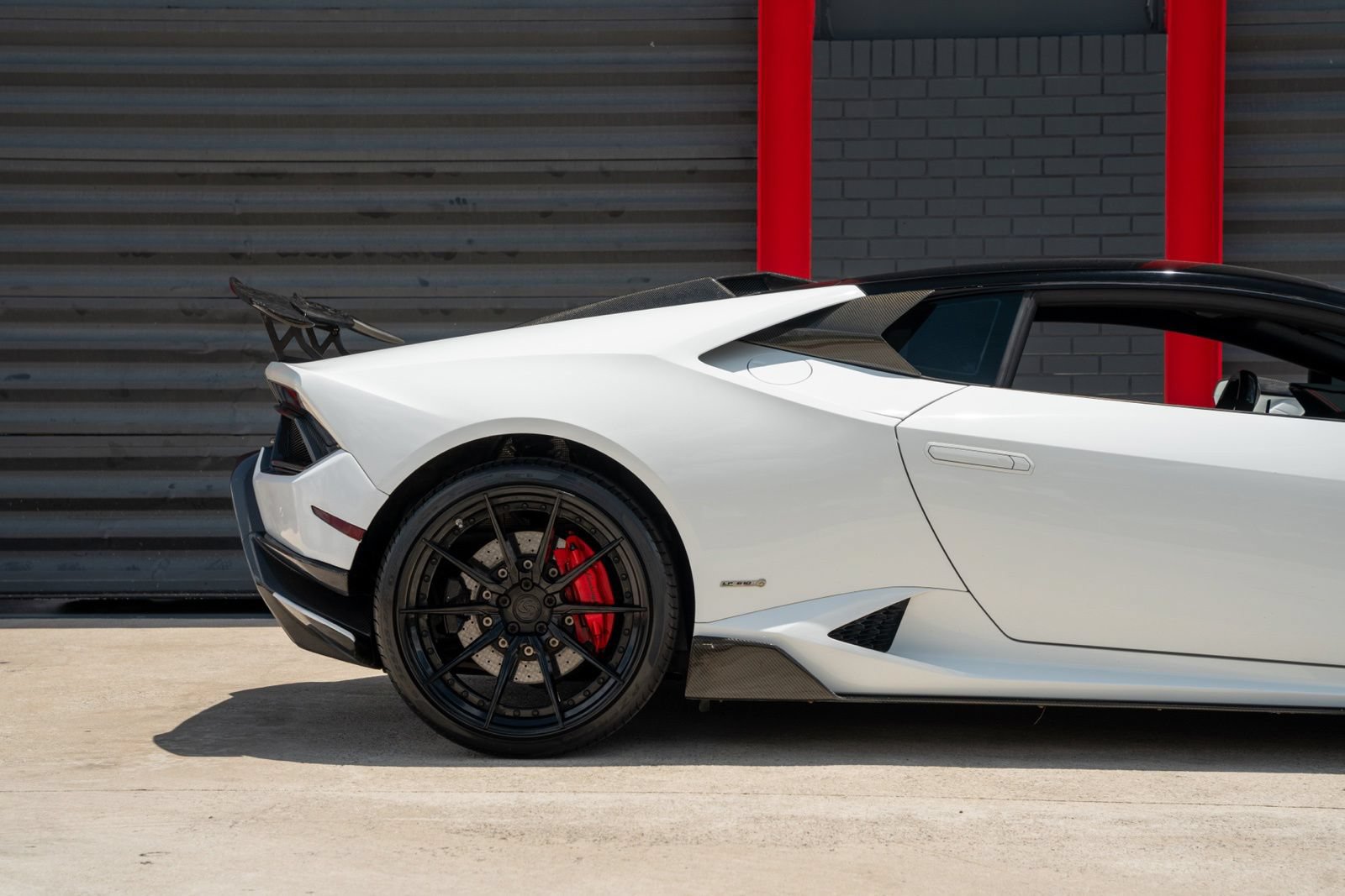 Used 2015 Lamborghini Huracan LP 610-4 AWD/4WD image 11