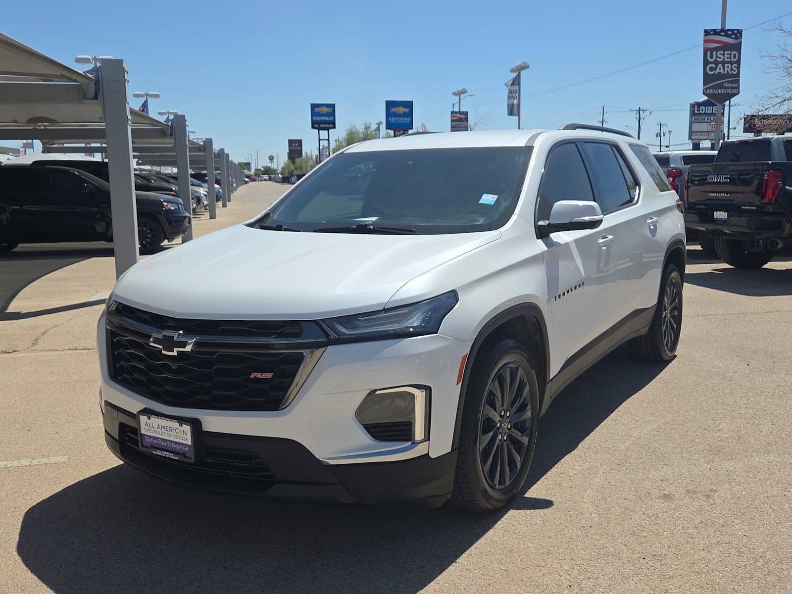 Used 2023 Chevrolet Traverse RS image 4