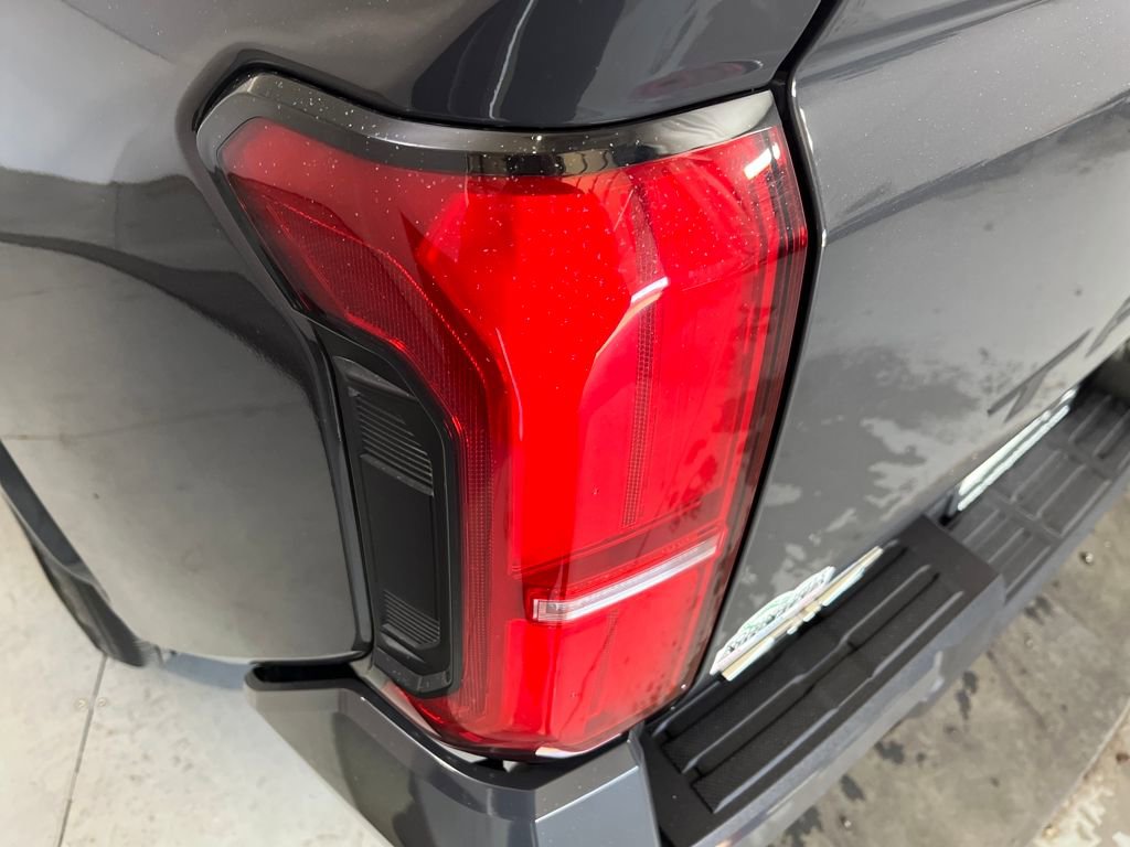 Used 2025 Toyota Tacoma SR5 image 44